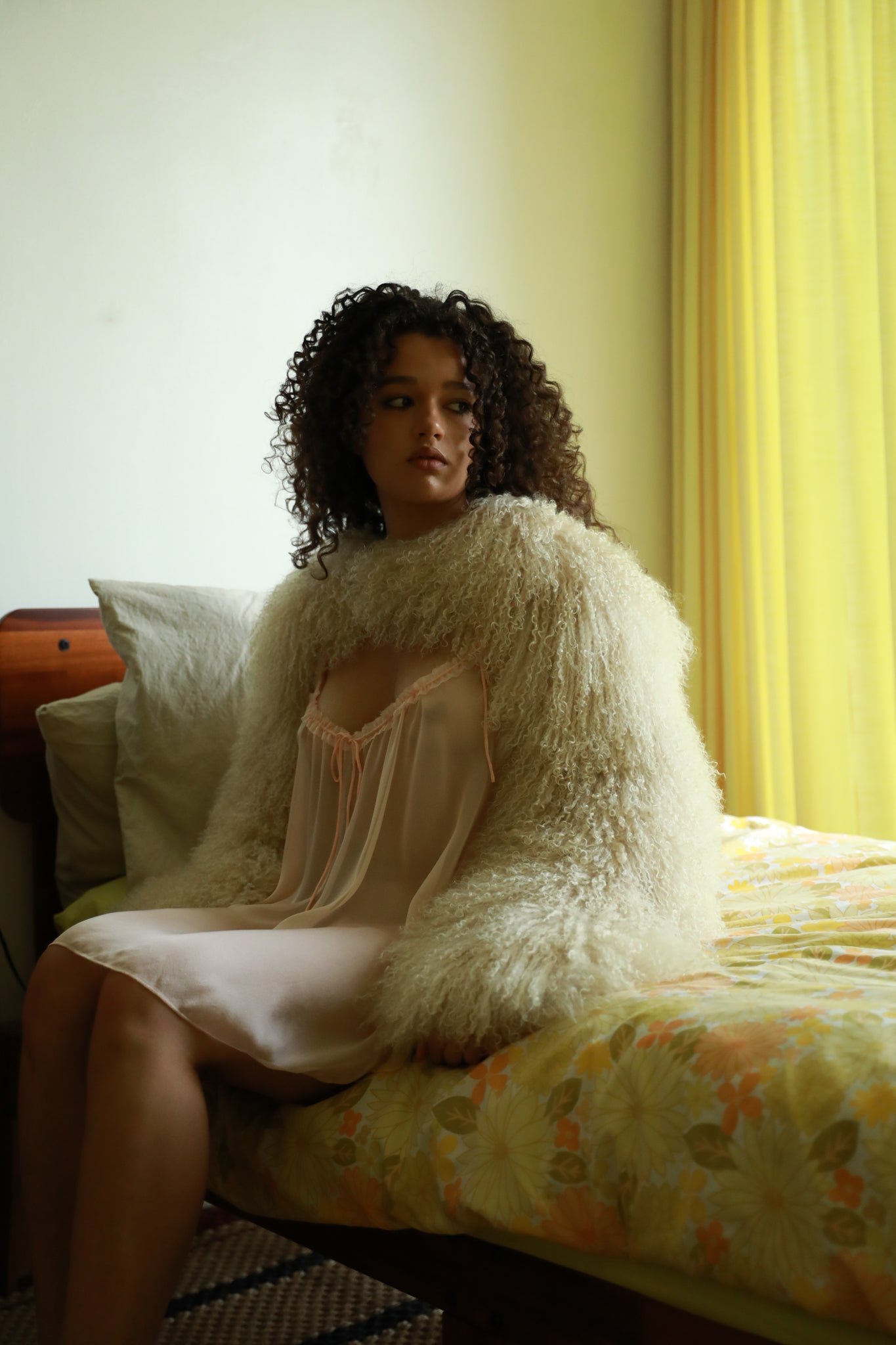 Rosa Shearling Sleeves in Ivory